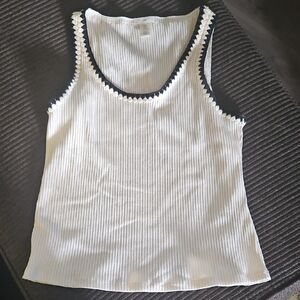 H&M White Ribbed Sleeveless Tank Top